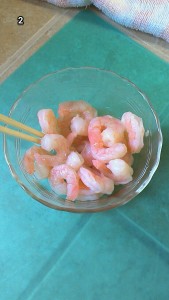 Sprinkle Salt and Sake on Thawed Shrimp